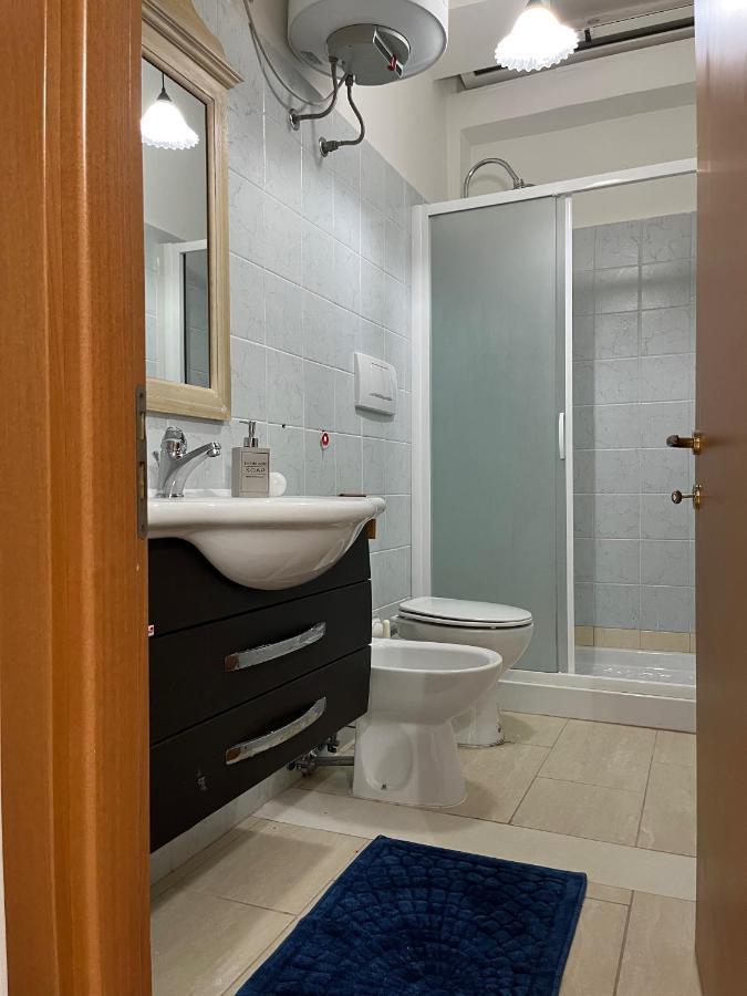 Villa Vista Mare Bari Bagian luar foto